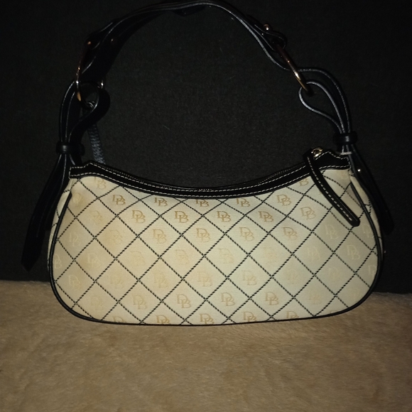 NWT Dooney & Bourke Moon Bag - Picture 2 of 14